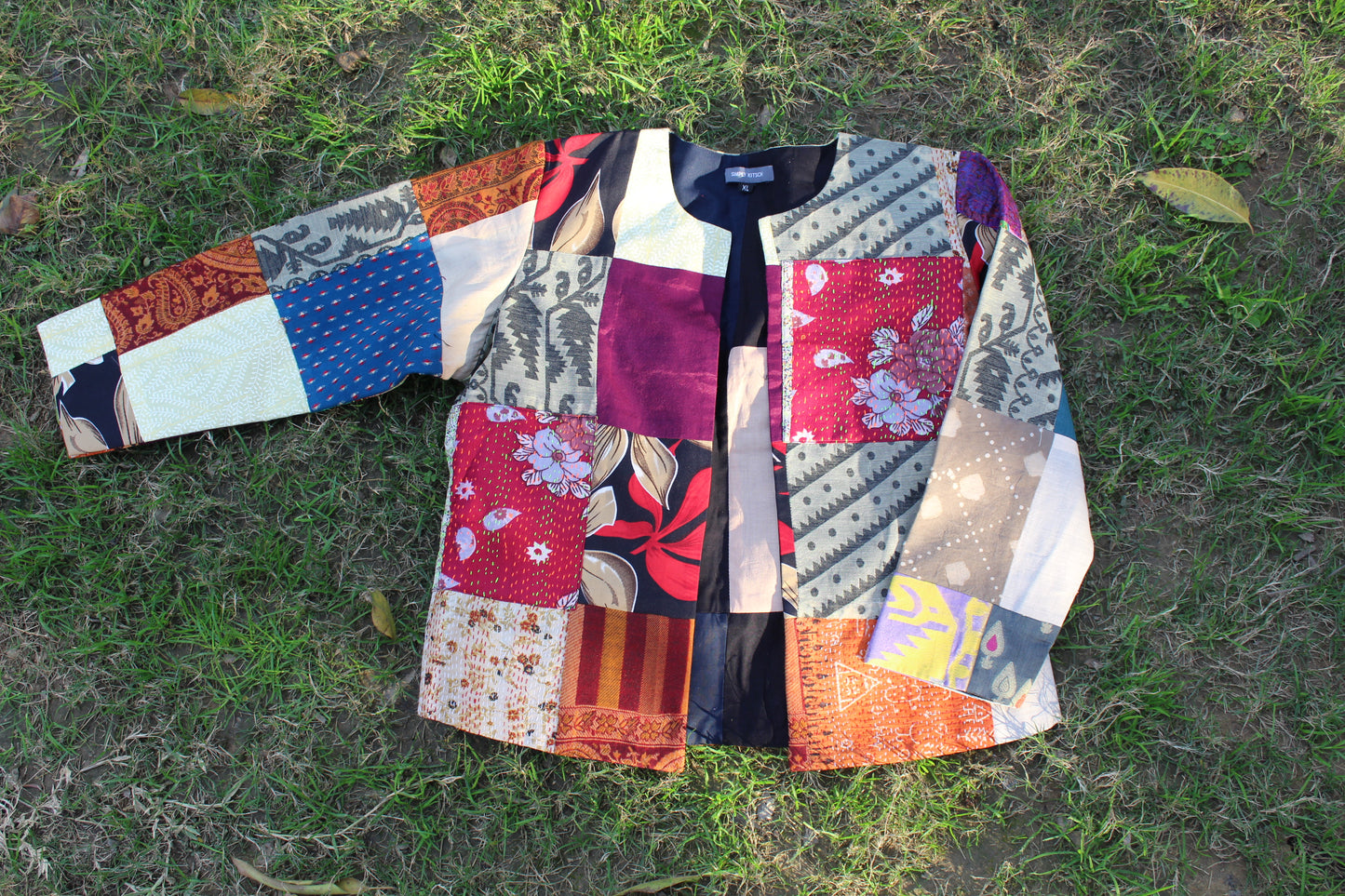 ATTRANGI KATRAN: Patchwork upcycled jacket for woman - SIMPLY KITSCH