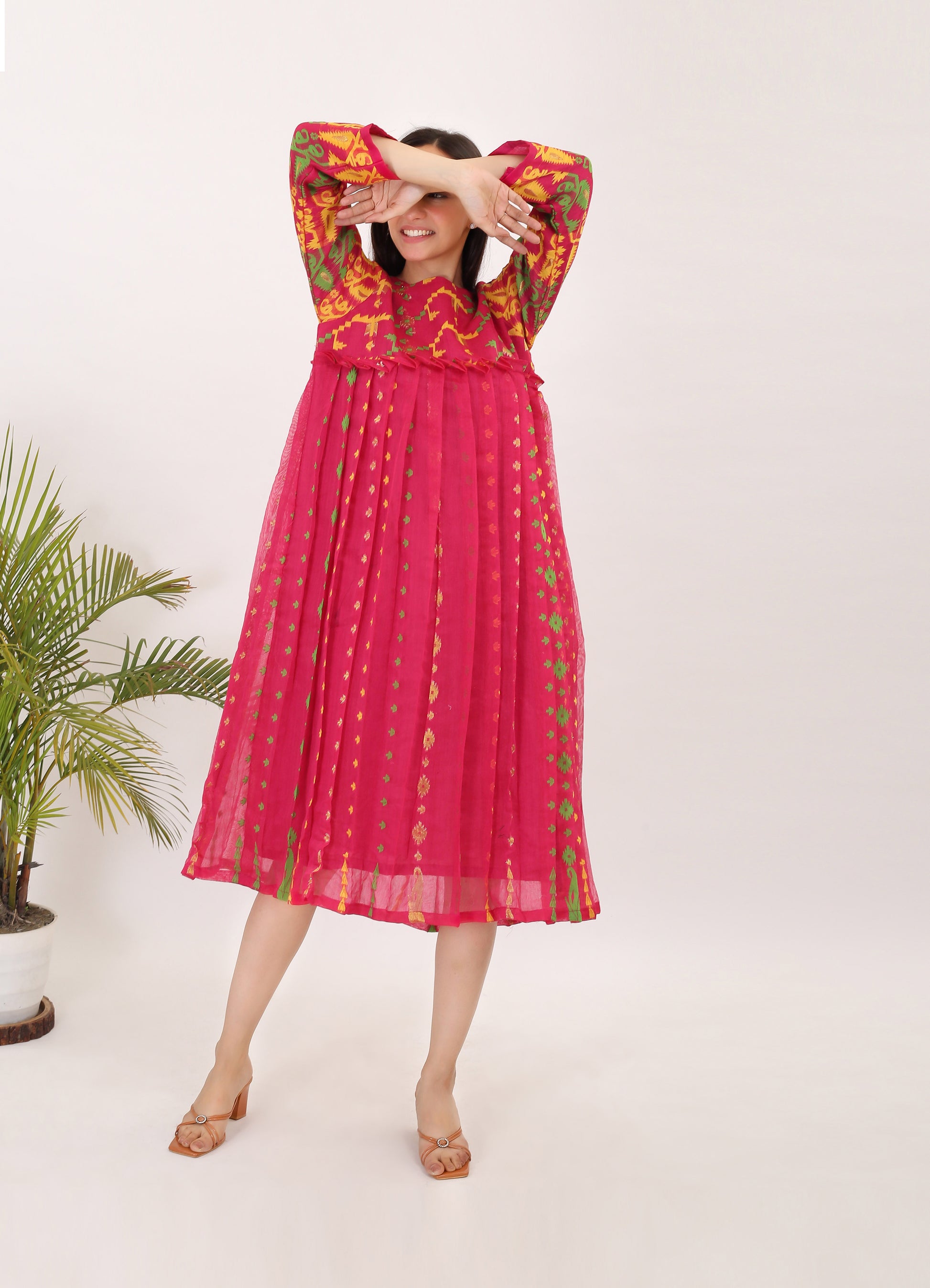FUSHIA POP: Handwoven Jamdani women dress - SIMPLY KITSCH